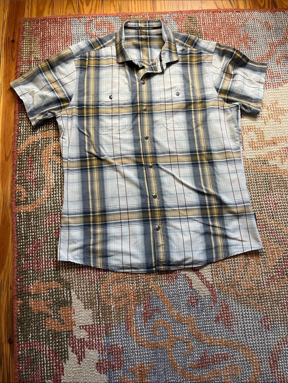 KÜHL Men’s Plaid Short Sleeve Button Up Shirt Gray White Yellow Size L GUC